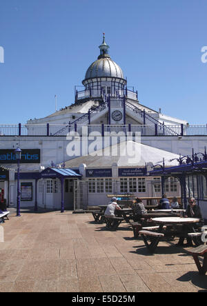 Victorian Camera Obscura su Eastbourne Pier East Sussex Foto Stock