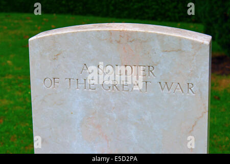 Un soldato della grande guerra Bedford house cimitero. Foto Stock