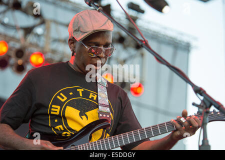 LINCOLN, CA - 25 Luglio: Vernon Reid del Living Colour effettua a sostegno di metallo che presentano il carbonchio, Corey Taylor e Foto Stock