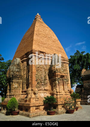 Po Nagar Cham torri nei pressi di Nha Trang Foto Stock