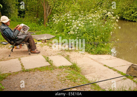 Lago di pesca nel campo Fram,East Sussex, Regno Unito Foto Stock