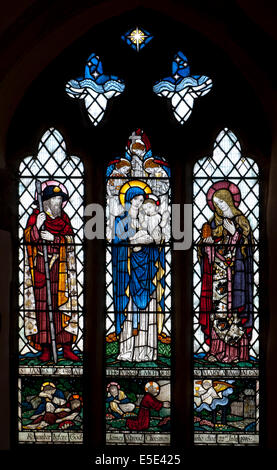 Vetrata di St Mary's Church, Heyford inferiore, Oxfordshire, England, Regno Unito Foto Stock