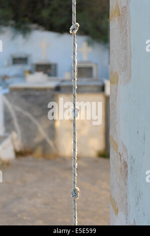 Annodato sul campanile della chiesa di corda, Creta Foto Stock