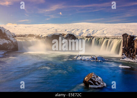 Cascate Godafoss nel periodo invernale Foto Stock