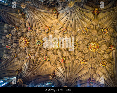 Il soffitto della Cappella Thistle nella Cattedrale di San Giles Foto Stock