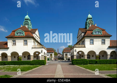 Vasca da bagno case, Sprudelhof cortile, spa resort in stile Art Nouveau, Bad Nauheim, Hesse, Germania Foto Stock