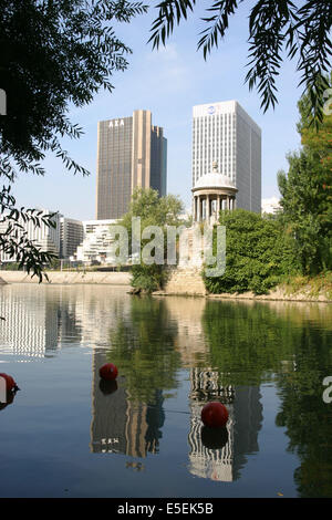 Francia, hauts de seine, la Defense, tour, immeubles, gratte ciel, neuilly sur seine, tempio de l'amour, ile de la Grande Jatte, la seine, Foto Stock