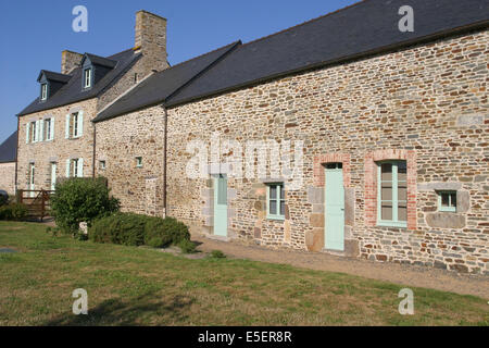 Francia, basse Normandie, manche, baie du Mont-Saint-Michel, maison de la Baie de Vains, maison, habitat tradizionnel, pierre, Foto Stock