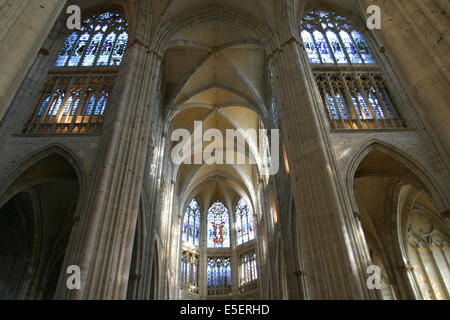 Francia, Haute Normandie, seine Maritime, rouen, eglise abbatiale saint ouen, chevet, edifice religieux, nef, buffet d'orgue, croisee du transetto, Foto Stock