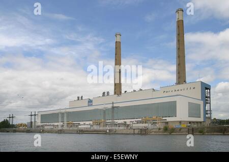 Francia, regione ile de france, yvelines, porcheville, centrale elettrique, thermique, seine, energie, edf, electricite, ambientamento, sviluppo durevole, Foto Stock