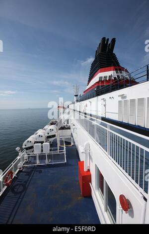 Francia, Haute Normandie / angleterre, seine Maritime, le havre / portsmouth, traversate trans manche, un bord du ferry boat, norman voyager, navigazione, en rade du havre, Foto Stock