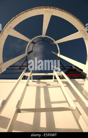 Francia, Haute Normandie / angleterre, seine Maritime, le havre / portsmouth, traversate trans manche, a bord du ferry boat, norman voyager, navigazione, mer, au petit matin, entree au port du havre, rade, Foto Stock