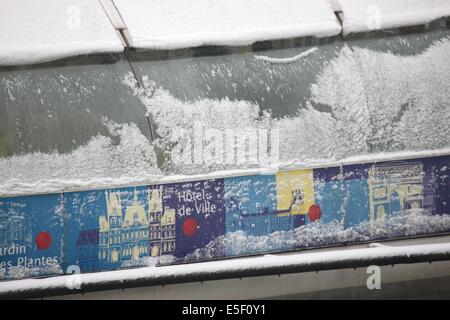 Paris sous la neige Foto Stock