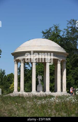 Francia, ile de france, yvelines, versailles, Chateau de versailles, petit trianon, giardino inglese, tempio de l'amour. Foto Stock
