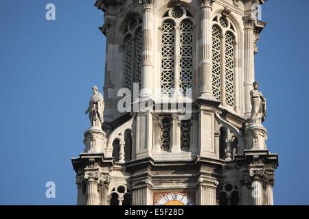 Francia, ile de france, parigi 9e circondario, Place d'estienne d'orves, eglise de la trinite, architecte theodore ballu, facciata, clocher, scultura, Foto Stock