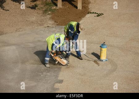 Francia, parigi 5e, travaux sur les berges du pont de la tournelle, ouvriers, Foto Stock