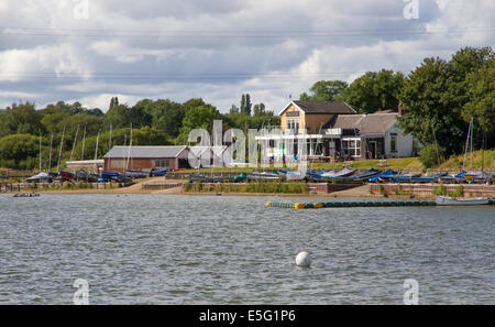 Elton Sailing Club sul serbatoio di Elton in Bury, Lancashire. Foto Stock