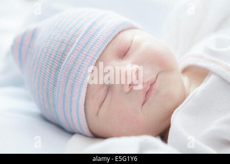 Vista ravvicinata di sleeping baby (0-1 mese) Foto Stock