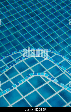 Il pavimento della piscina Foto Stock
