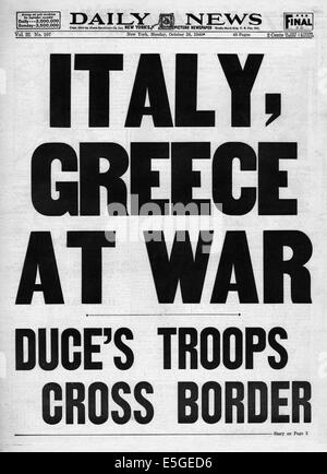 1940 Daily News (New York) pagina anteriore reporting Italia invade la Grecia Foto Stock