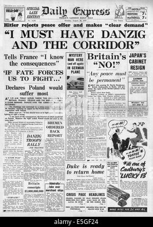 1939 Daily Express front page reporting Adolf Hitler esige di Danzica e il corridoio polacco Foto Stock