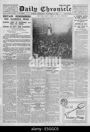 1919 cronaca quotidiana pagina anteriore segnalato il giorno dell'Armistizio presso il cenotafio di Londra Foto Stock