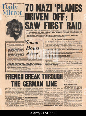 1939 Evening Standard front page reporting front page reporting Luftwaffe raid in Gran Bretagna visto sfilare dalla RAF Foto Stock