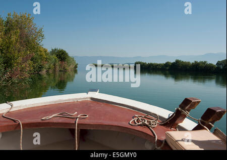 La barca è un passatempo molto diffuso sul fiume Dalyan nella Provincia di Mugla, Turchia Foto Stock