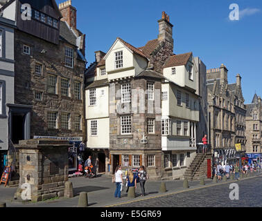 La Casa di John Knox & Scottish Storytelling Centro In High Street Royal Mile di Edimburgo in Scozia Foto Stock