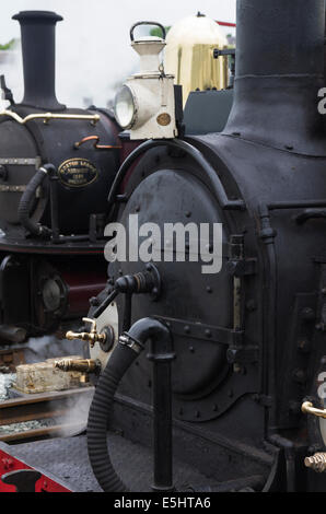 Ffestiniog Railway locomotiva a vapore "Blanche' e 'Taliesin' a Porthmadog harbour station Foto Stock