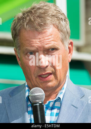 Heinola, Finlandia. Il 1 agosto 2014. Presidente della Repubblica di Finlandia Sauli Niinistö visitando la città di Heinola, Heinola, Finlandia, 1.8.2014. Credito: Janne Tervonen/Alamy Live News Foto Stock