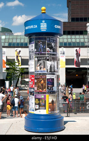 Morris colonna mostra la pubblicità per il Jazz festival di Montreal. Foto Stock