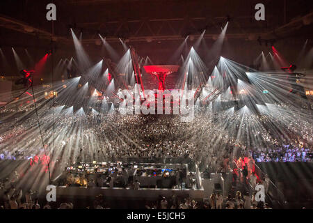 Holland, sensazione. Premiere "Benvenuto all'Pleasuredome' Amsterdam Arena. Il 5 luglio 2014. DJ Nicky Romero. Solo uso editoriale Foto Stock