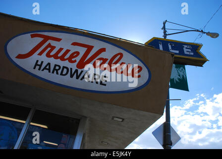 Memorizzare i segni, Lone Pine, California Foto Stock