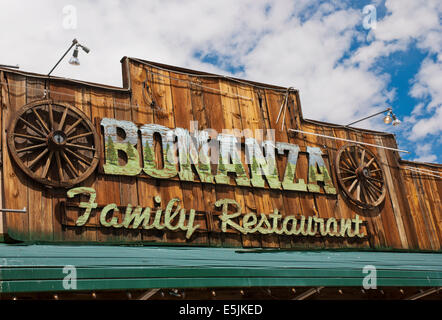 Memorizzare i segni, Lone Pine, California Foto Stock