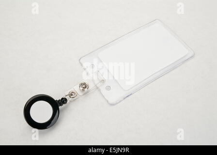 Blank ID BADGE e scomparsa di marca porta badge. Badge in background. Foto Stock