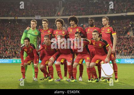 Bruxelles, Belgio. Xiv Nov, 2013. Belgio gruppo team line-up (BEL) Calcio/Calcetto : Belgio team foto di gruppo (riga superiore - L a R) Simon Mignolet, Thomas Meunier, Axel Witsel, Marouane Fellaini, Christian Benteke, Jan Vertonghen, (riga inferiore - L a R) Eden Hazard, Toby Alderweireld, Kevin De Bruyne, Steven Defour e Thomas Vermaelen prima della international amichevole tra Belgio 0-2 Colombia a Stade Roi Baudouin di Bruxelles in Belgio . © AFLO/Alamy Live News Foto Stock