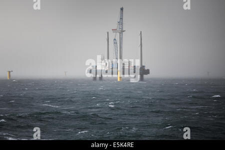 Mare Jack sul Gwynt y Mor del parco eolico offshore al largo delle coste del Galles del Nord durante la fase di costruzione della primavera 2014 Foto Stock