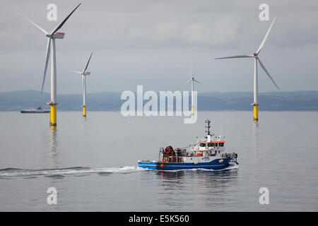 Gwynt y Mor del parco eolico offshore al largo delle coste del Galles del Nord durante la fase di costruzione della primavera 2014 Foto Stock