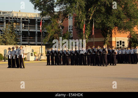 Sfilata mattina presso il Royal Canadian polizia montata (GRC) Magazzino di Regina, Saskatchewan. Foto Stock