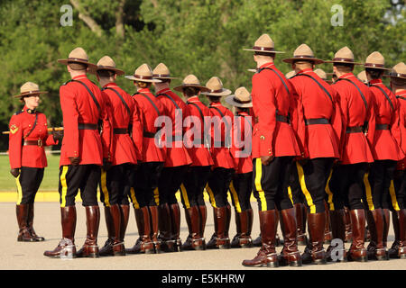 Il ritiro del Tramonto Cerimonia presso il Royal Canadian polizia montata (GRC) Magazzino di Regina, Saskatchewan. Foto Stock