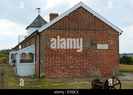 Il tedesco Ocean Mansion, strada di ciottoli, Suffolk, Regno Unito. Foto Stock