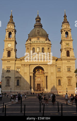 Dalla Basilica di Santo Stefano, nel tardo pomeriggio, Budapest Ungheria Foto Stock