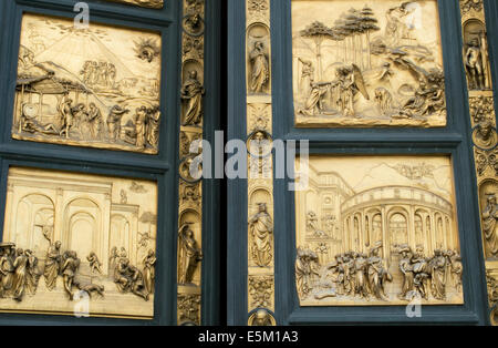 Dettaglio del battistero porte da Lorenzo Ghiberti ("i Cancelli del Paradiso") a Firenze Foto Stock