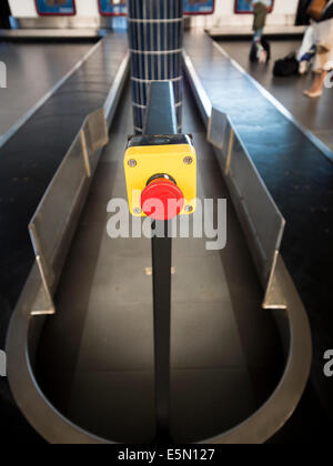 I bagagli dei passeggeri giostra Ponta Delgada aeroporto,S.Miguel Island,le Azzorre Foto Stock