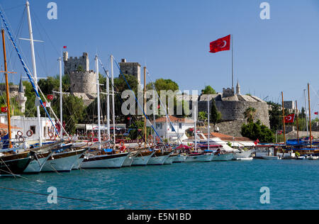 Castello di Bodrum bult dai Cavalieri Ospitalieri nel xv secolo, bodrum, Turchia, Asia. Foto Stock