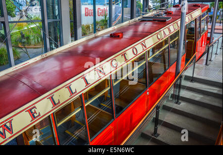 Il Wellington Cable Car è una funicolare a Wellington, Nuova Zelanda tra Lambton Quay e Kelburn vista di Wellington Foto Stock