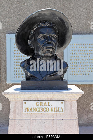 Busto, statua, di Pancho Villa a Chihuahua City, Chihuahua, Messico. Foto Stock