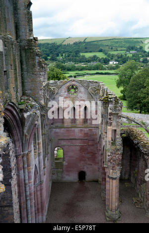 Una vista sui tetti di Melrose Abbey nella città di Melrose, Scottish Borders Regno Unito Foto Stock