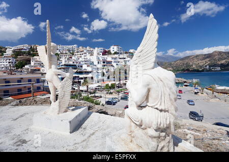 Un monumento di Dadalos e Icaro, Agia Galini, South Coast, Creta, Isole Greche isole greche, Grecia, Europa Foto Stock